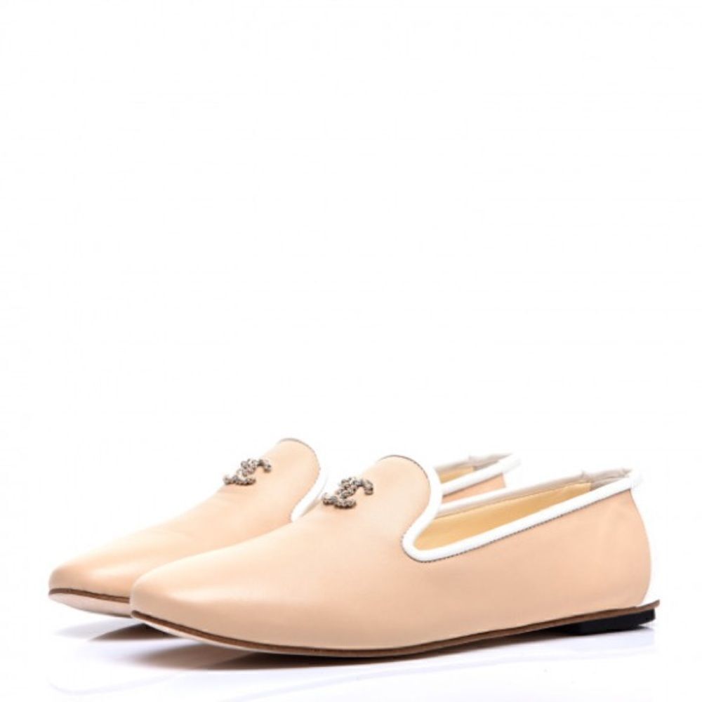 Chanel 2016 Beige/White Leather CC Smoking Loafers size 37.5